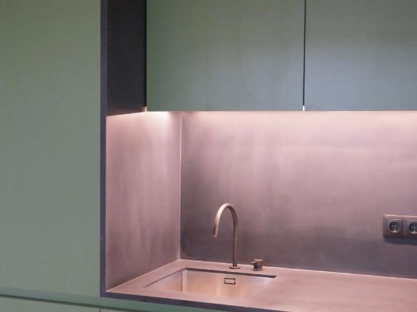 Oporto CoLiving Circunvalação 13250 : photo 9 de la chambre chambre double avec salle de bains privative