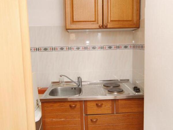 Apartments and rooms with parking space Krk - 5294 : photo 7 de la chambre chambre double avec terrasse - vue sur mer