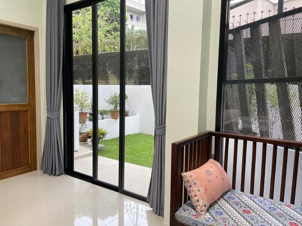 Alleyhill Phuket - Private & Cozy Boutique : photo 8 de la chambre chambre double - vue sur jardin