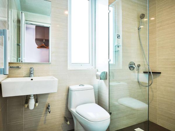 ibis budget Singapore Joo Chiat : photo 4 de la chambre chambre supérieure avec 2 lits queen-size