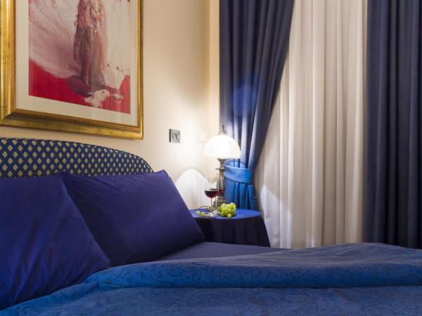 Residence Jecna : photo 1 de la chambre suite junior avec balcon