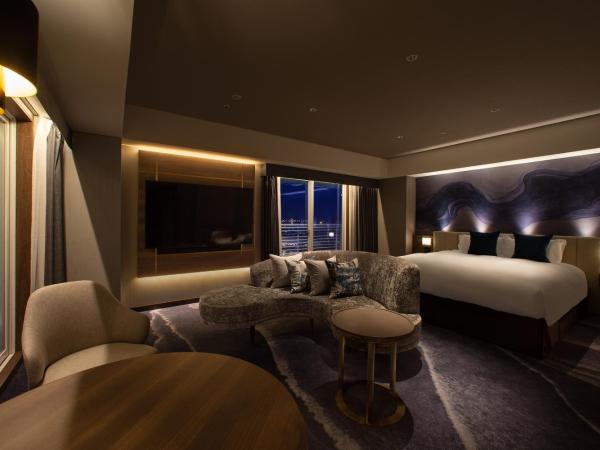 Kobe Meriken Park Oriental Hotel : photo 2 de la chambre executive corner king north view