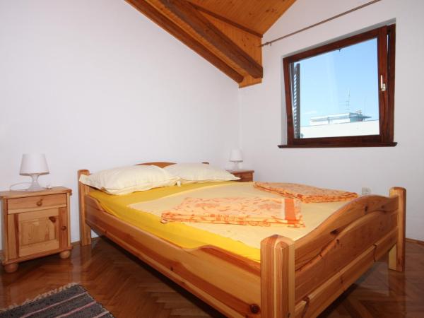 Apartments and rooms with parking space Vodice - 6260 : photo 2 de la chambre appartement 1 chambre avec balcon