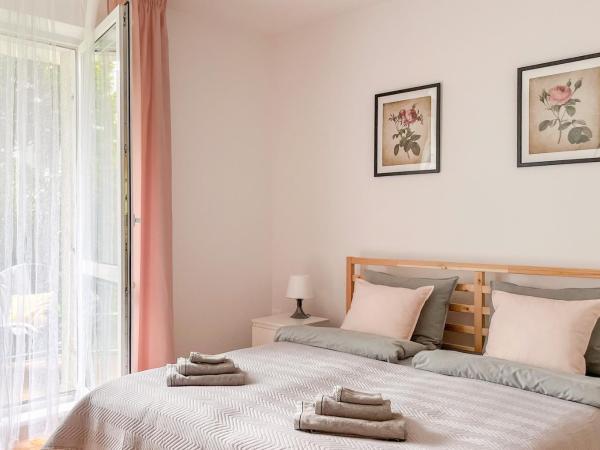 Flower House Warsaw Chopin Airport : photo 1 de la chambre chambre double deluxe