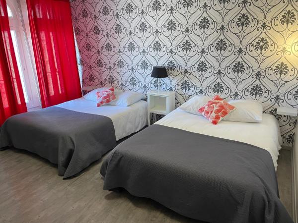 Hotel Au Chapon Fin : photo 9 de la chambre chambre quadruple