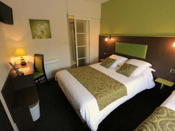 Logis Maison Vauban - Hotel St Malo : photo 2 de la chambre chambre triple