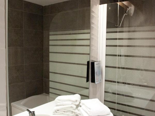 Campanile Limoges Centre - Gare : photo 10 de la chambre chambre lits jumeaux standard