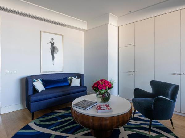 Hôtel Martinez, in The Unbound Collection by Hyatt : photo 6 de la chambre suite junior avec terrasse