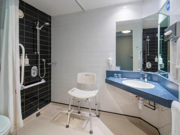 Holiday Inn Express York, an IHG Hotel : photo 4 de la chambre chambre double - accessible aux personnes à mobilité réduite