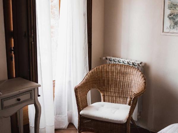 Agriturismo La Torretta : photo 1 de la chambre chambre double avec salle de bains privative