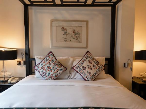 Hotel Penaga : photo 1 de la chambre chambre lit queen-size hutton deluxe avec jacuzzi