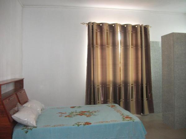 La Dorade : photo 1 de la chambre chambre double avec salle de bains privative