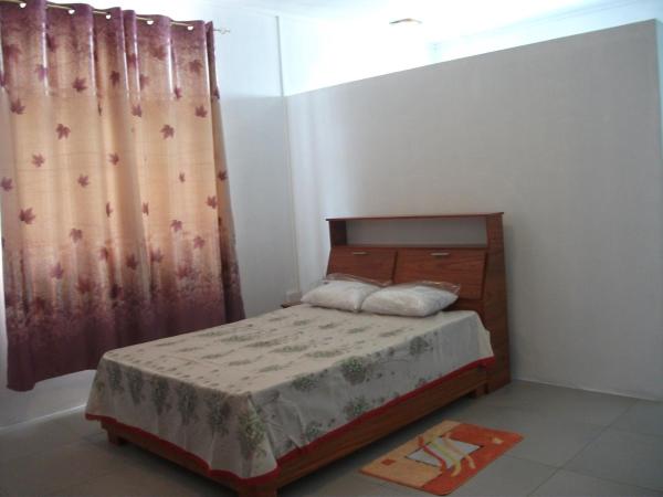 La Dorade : photo 4 de la chambre chambre double avec salle de bains privative