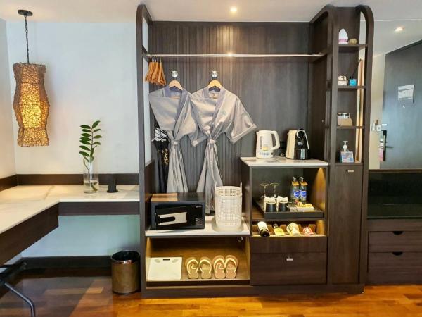 The Rock Hua Hin Beachfront Spa Resort : photo 5 de la chambre zen plus jacuzzi pool terrace