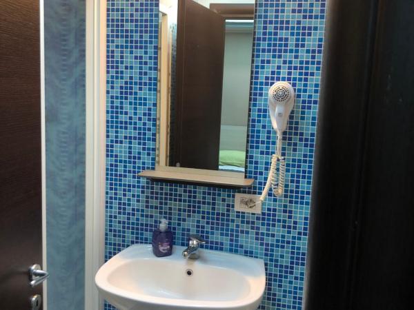 Villa Camilla Milano : photo 2 de la chambre chambre double Économique