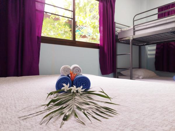 Papaya Cottage Koh Chang : photo 2 de la chambre chambre quadruple confort