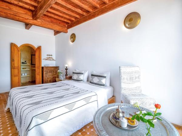 Riad Kafila : photo 3 de la chambre chambre double supérieure n°3 - vue sur mer