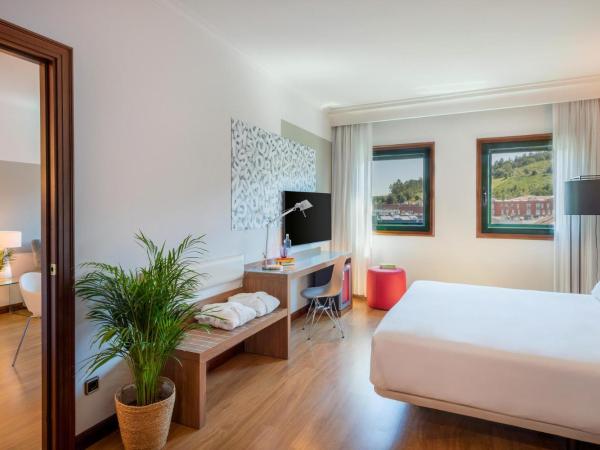 Hotel Santiago Plaza Affiliated by Meliá : photo 7 de la chambre suite junior