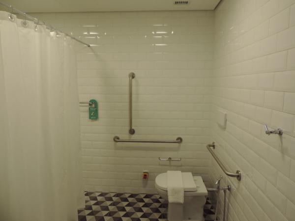 Ramada Encore Sao Paulo Tiradentes Centro : photo 9 de la chambre chambre double - accessible aux personnes à mobilité réduite