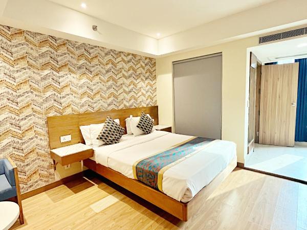 The Orion Plaza - Nehru Place : photo 10 de la chambre chambre deluxe double ou lits jumeaux