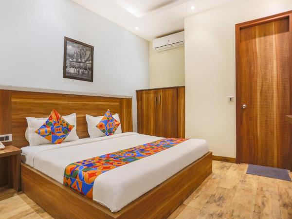 FabHotel Royal Touch Patel Nagar : photo 1 de la chambre chambre deluxe