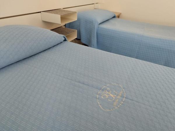 ROOMS alCentro : photo 8 de la chambre chambre triple standard