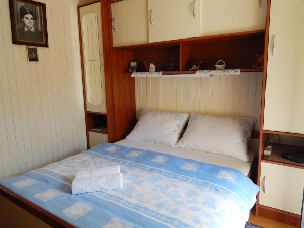 Rooms by the sea Split - 15568 : photo 2 de la chambre chambre double avec balcon