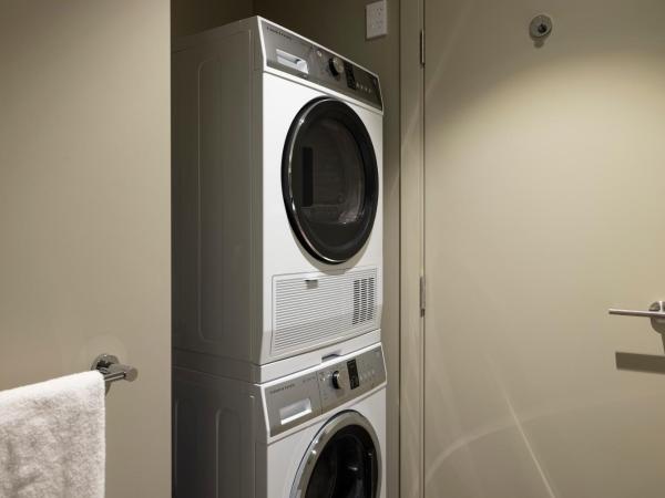 Quest 256 Lambton : photo 1 de la chambre studio