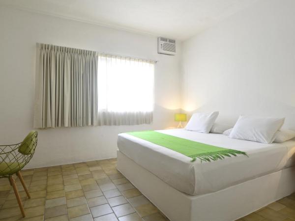 Emperador Vallarta Beachfront Hotel and Suites : photo 2 de la chambre chambre double standard