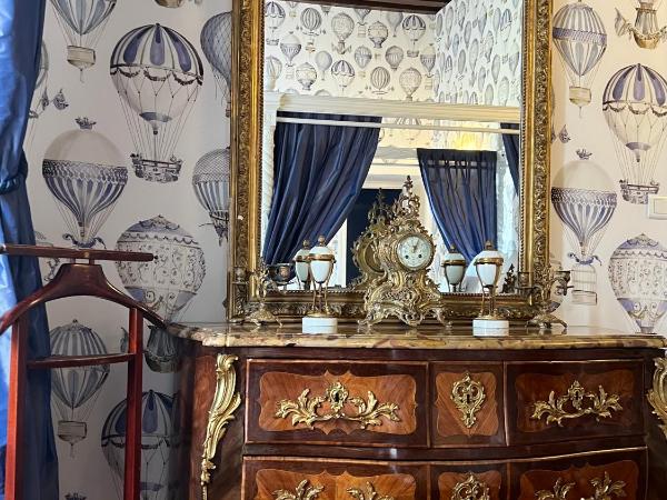 24H LE MANS Château de Lauresse chambres d'hôtes Luxe : photo 1 de la chambre chambre double avec salle de bains privative