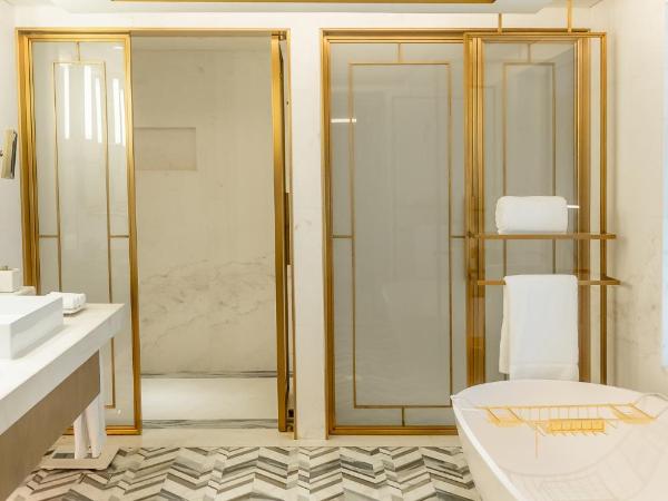 Jumeirah Beach Hotel Dubai : photo 5 de la chambre suite al marsa avec balcon privé - petit-déjeuner et goûter quotidiens, boissons et amuse-bouche en soirée, accès au salon club avec rafraîchissements toute la journée et accès au parc aquatique wild wadi