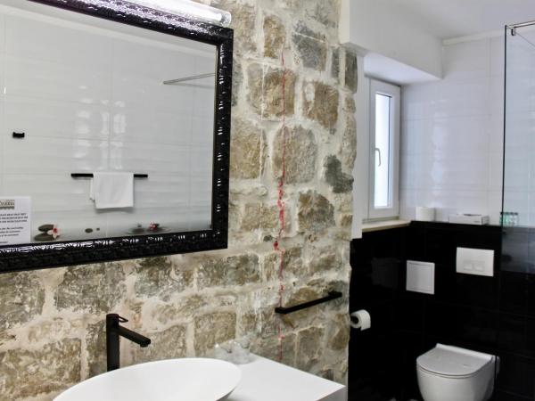 Rooms by the sea Split - 18079 : photo 4 de la chambre chambre double