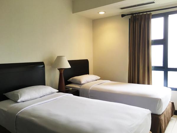 Grand Tropic Suites Hotel : photo 5 de la chambre suite familiale