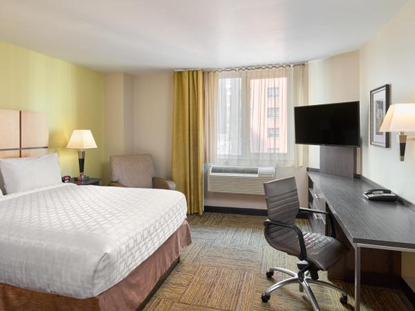 Candlewood Suites NYC -Times Square, an IHG Hotel : photo 6 de la chambre suite studio lit queen-size - vue sur ville