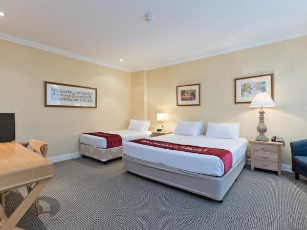 European Hotel : photo 3 de la chambre chambre triple supérieure