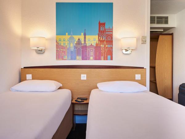 Kyriad Direct Strasbourg Ouest - Zénith : photo 3 de la chambre chambre lits jumeaux