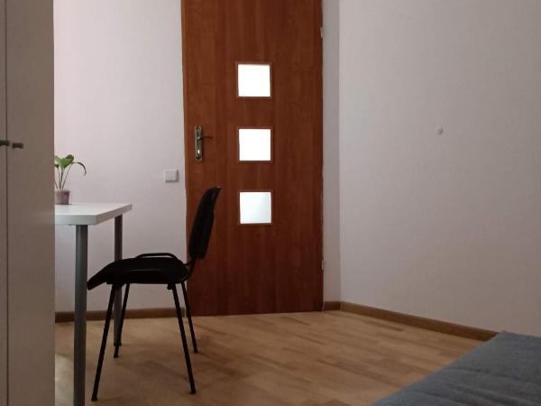 Cruz Mieszkanie Pokoje Centrum przytulny czysty lokal na noc : photo 2 de la chambre chambre simple