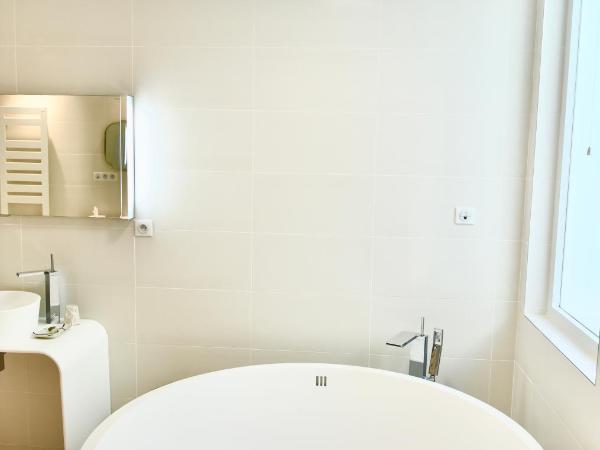 Le Meez : photo 3 de la chambre suite présidentielle