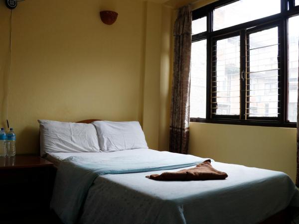 Hotel Yala Peak : photo 5 de la chambre chambre double ou lits jumeaux standard