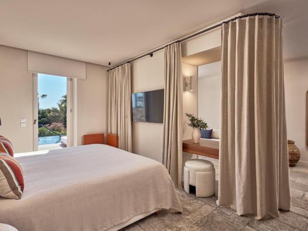 Mykonos Theoxenia, a member of Design Hotels : photo 2 de la chambre suite premium avec piscine privée - vue sur mer