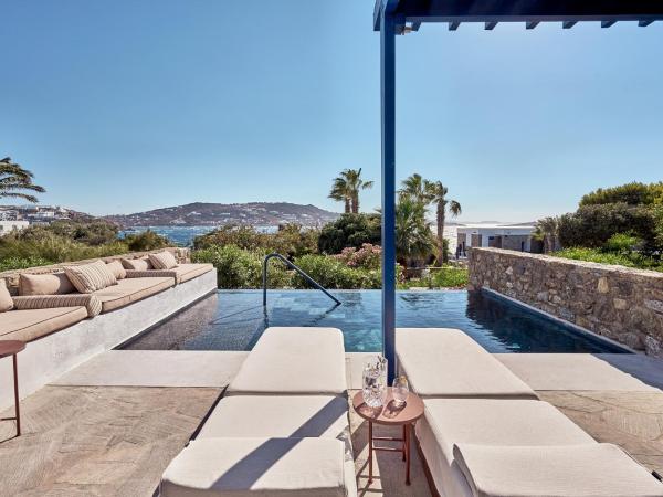 Mykonos Theoxenia, a member of Design Hotels : photo 8 de la chambre suite premium avec piscine privée - vue sur mer