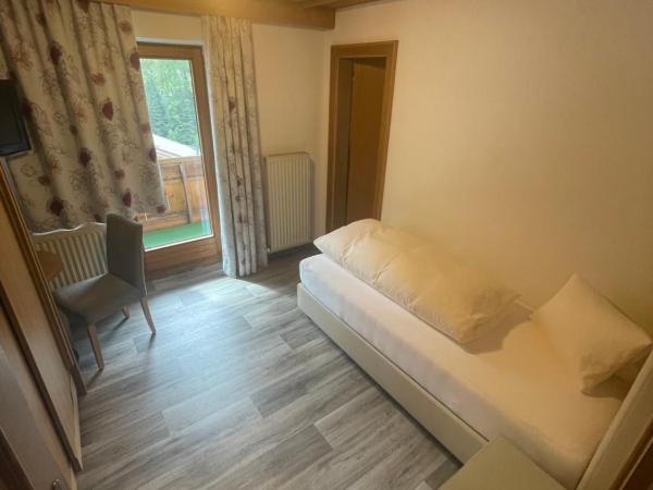 Hotel Edi : photo 5 de la chambre chambre simple