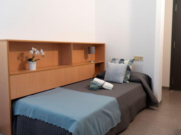 Residencia Universitaria Campus de Montilivi : photo 1 de la chambre chambre simple avec cuisine