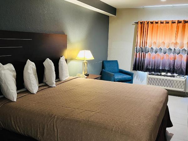 REGENCY INN & SUITS : photo 2 de la chambre chambre lit king-size