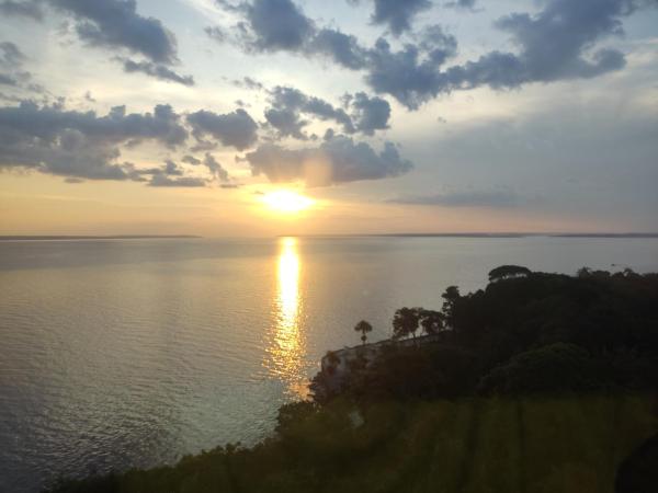 Tropical Executive Flat Vista Incrível para a Orla : photo 4 de la chambre appartement