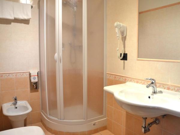 Hotel Mia Cara & Spa : photo 8 de la chambre chambre double ou lits jumeaux Économique