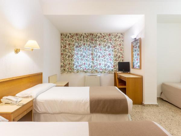 Hotel Leuka : photo 2 de la chambre chambre triple