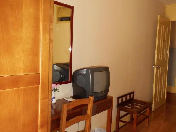 Hotel Larbelo : photo 3 de la chambre chambre triple Économique