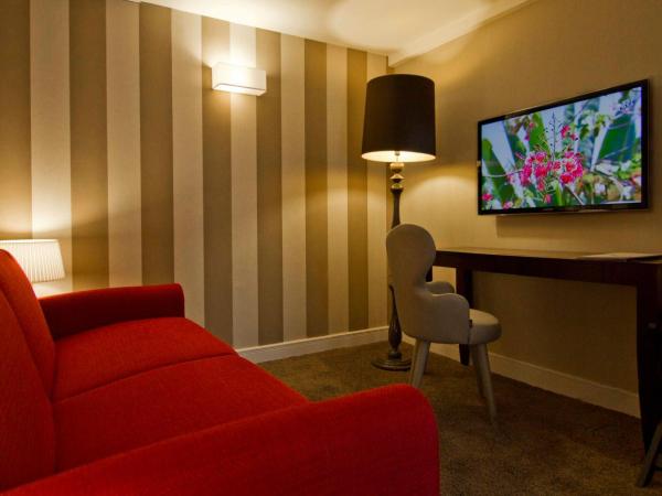 Hôtel Plaza Étoile : photo 4 de la chambre chambre double ou lits jumeaux club