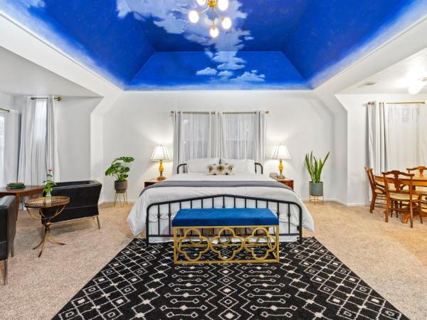 Flora House Denver : photo 1 de la chambre suite lit king-size